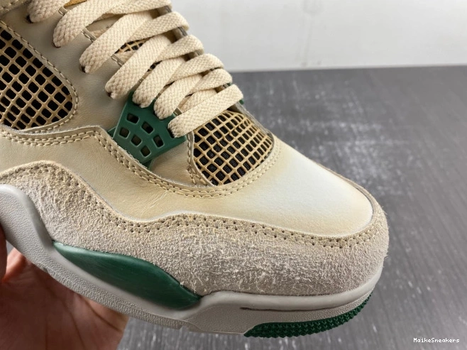 MaikeSneakers 4 AIR YEAR